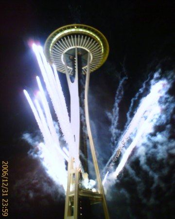 New Years & the Space Needle - Fireworks 2