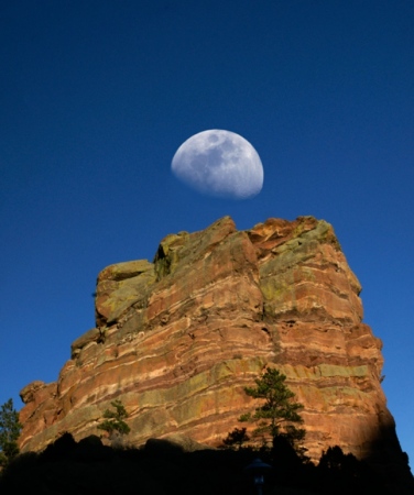 moonshot-red-rocks crop