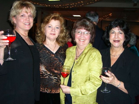 Sue, Sharon, Peg and Ester - New friends