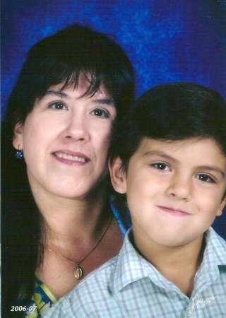 Mom and Enrico, 7 years old