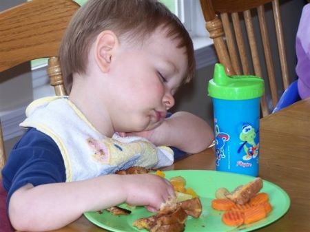 Alex fell asleep in his lunch!