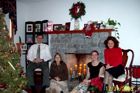 Tony, Jennica, Sara & Ellen Lang, 12/31/06.