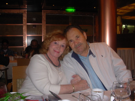 mom and dad in 2007.......so in love so cute