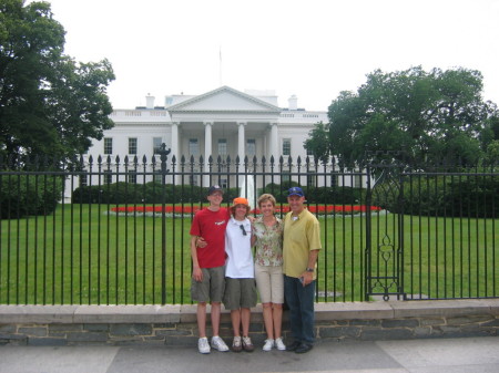 Trip to see the White House with the family. July, 2006