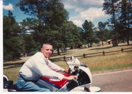 Riding an FZR (1996) Army days