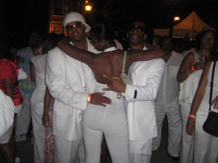 WHITE PARTY