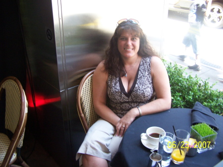 At the "W" hotel restaurant in NY, June 2007.