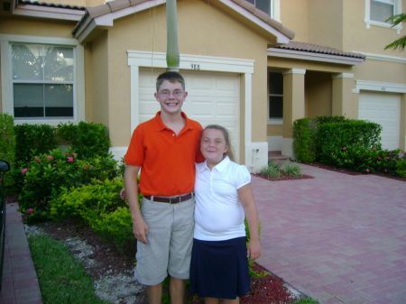 Daniel & Laura's 1st day of school 2007