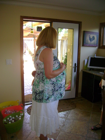 Side veiw of me 29 weeks pregnant with the twins!  HUGE!  LOL