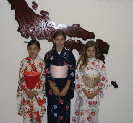 Kimono Dressing Class