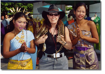 Lin and three Thai beauties