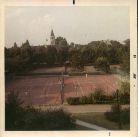 Univ of Paris tennis courts