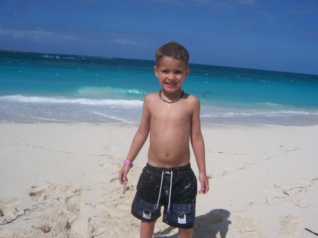 Skyler in the Bahamas 2007