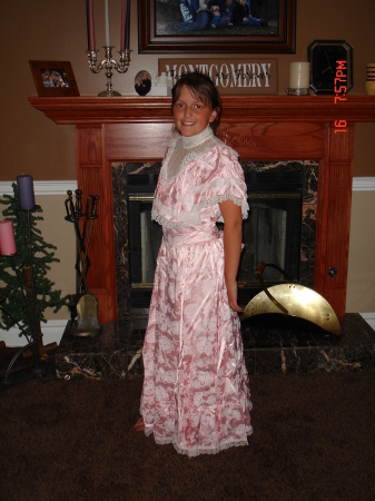 Aubreyan, Jackpot mom's old prom dress
