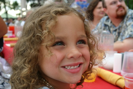 Zoe Age 4 in Hawaii (Big Island) June 2007