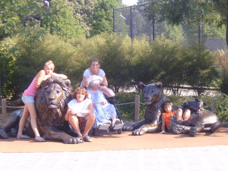 Family Trip to toledo Zoo