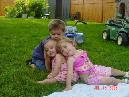 Ryan, Alyssa and Lea cousins