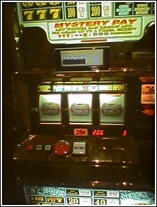 MY WINNING SLOT MACHINE THAT MY FRIEND AND I COLLECTED OVER HALF A MILLION DOLLARS FROM!!!!!!!!!!!!!!!