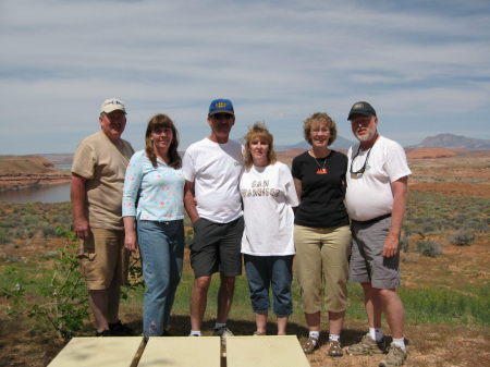 Fun in Lake Powell, Bert, Julie,Les, Me, Robin & Darrel