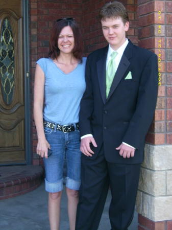 Kyle & I before his prom 2007