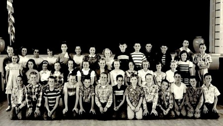 Beresford 6th grade 1953