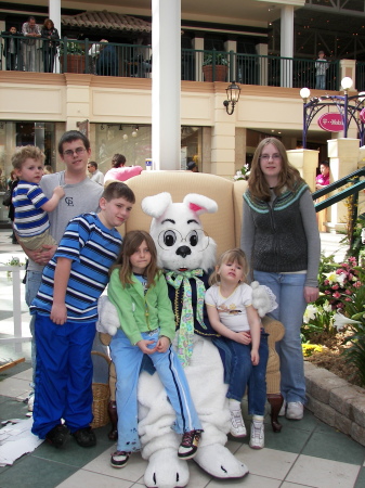 A Visit with the Easter Bunny at Easton