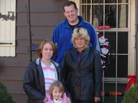 Melany, Gary II and his family Dec 2007