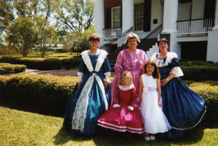 Hostess for Rosalie Mansion, Natchez, MS