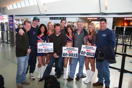 Airport pickup by the Buffalo Jills - 2006