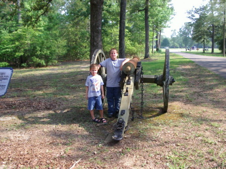 Hunter and Cody at the Battle of Shiloh