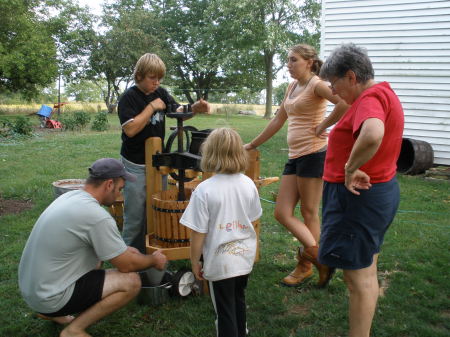 Making apple cider at Aunt Chrissy's