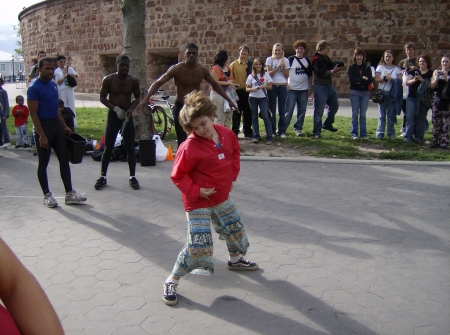 Lelia gettin' her groove on, Battery Park, NYC