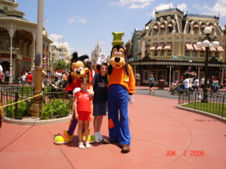 Megan and Allen with Goofy