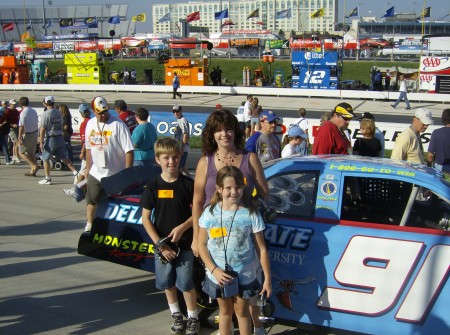 Kids at Dover Speedway (Sept 2007)