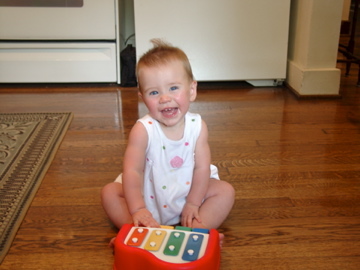 Molly Margaret Olivas - 7 months old (Aug. 2007)