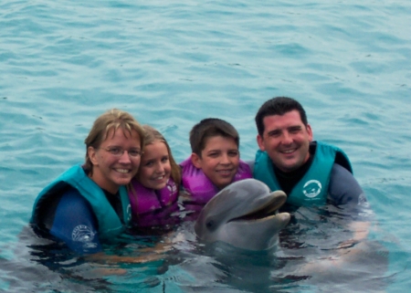 Awsome time swimming with the dolphins