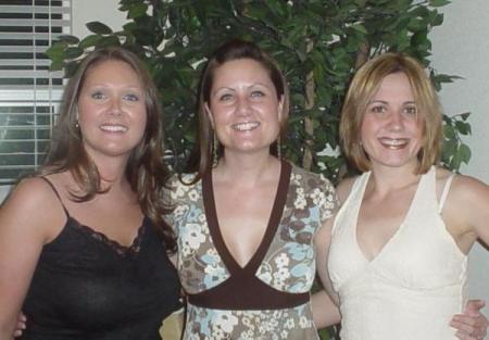  My Sisters Leslie & Courtney & Me  3-30-07