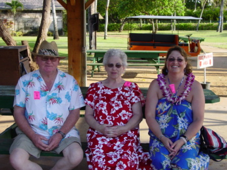 Dad(Don), mom(JoAnn) and Annette, Hawaii trip