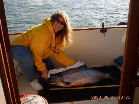 Vickie & her 2003 Salmon Derby winner, 35.2Lbs