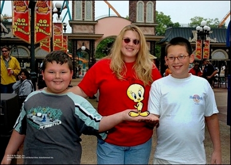 Me & the boys at Six Flags June 07