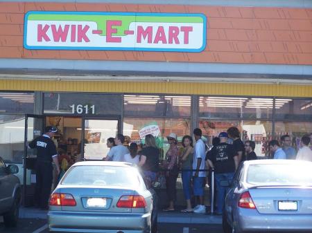 Kwik -E- Mart Burbank CA