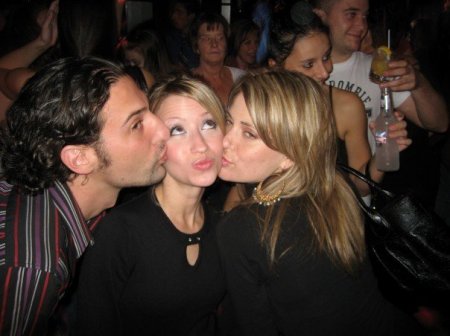 triple kiss