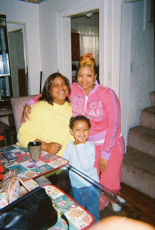 Brit with her grandma Carolyn Boothe and baby sis Layla Whitfield