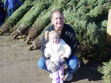 marissa & dad tree 2007