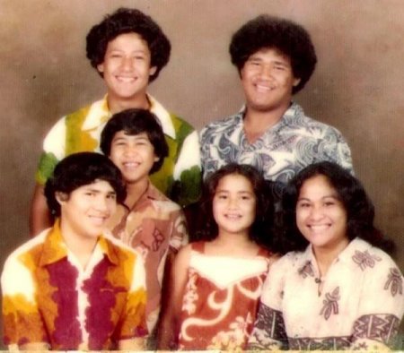 my siblings..Kenny, Arlen, Tala,Marvin, Tafola