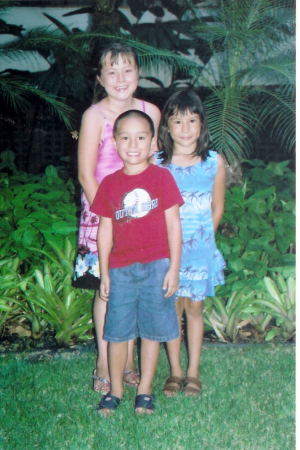 Autumn, Alexis, & Zack Hawaii 2006