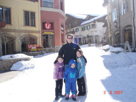 ME AND MY GIRLS Sun Peaks 2007