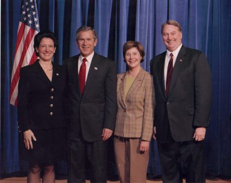 picture_with_the_president_&_mrs._bush