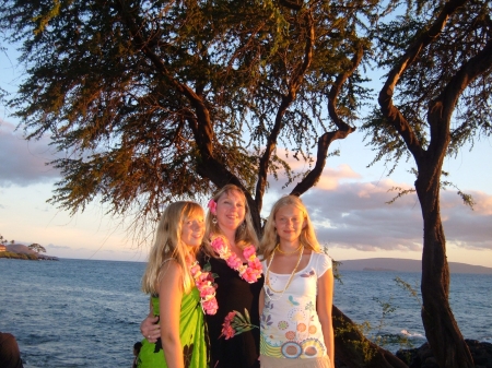Three babes at a Maui Luau July 2007