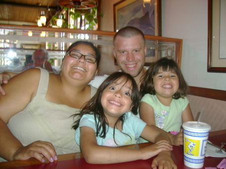 My daughter (Maricruz)  and her family